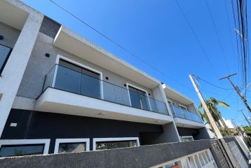 REF 352- SOBRADO PRAIA GRANDE 