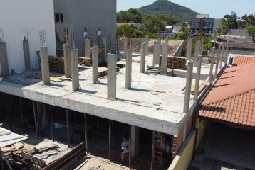 REF 399- EDIFICIO SUMMIT COBERTURA Nº 33